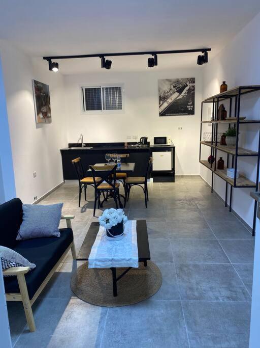הדירה בדובדבן - The Apartment In Dovdvan Tiberias Eksteriør billede