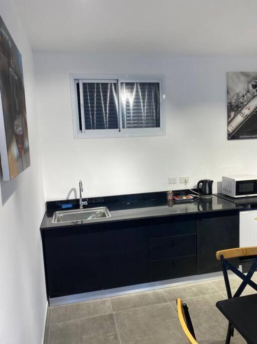 הדירה בדובדבן - The Apartment In Dovdvan Tiberias Eksteriør billede